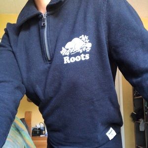 ROOTS BLACK QUARTER ZIP SWEATER